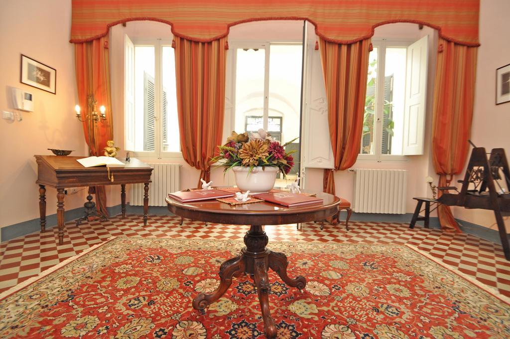 Palazzo De Donatis B&B Melissano Экстерьер фото