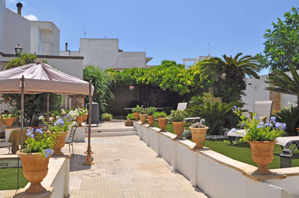 Palazzo De Donatis B&B Melissano Экстерьер фото